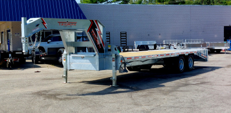 New 102x 20 + 5 GALVANIZED GOOSENECK DECKOVER EQUIMPMENT TRAILER 2026 TRIUMPH