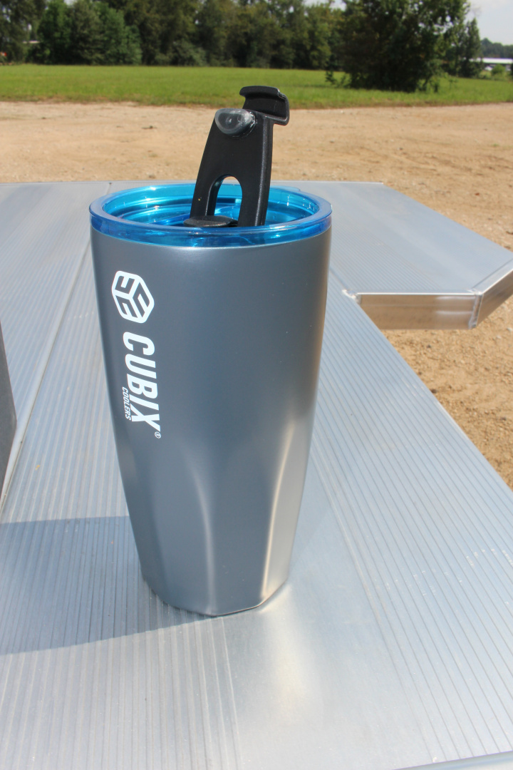 New 2025 Cubix Outdoors 20 oz. Insulated Tumbler Accessories
