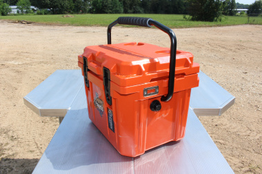 New 2025 Cubix Outdoors 10 Quart Personal Cooler - Quadrax Accessories