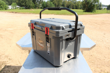New 2025 Cubix Outdoors 20 Quart Rotomolded Cooler - Quadrax Accessories