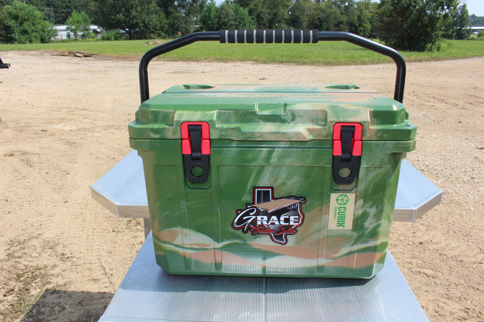 New 2025 Cubix Outdoors 20 Quart Rotomolded Cooler - Quadrax Accessories
