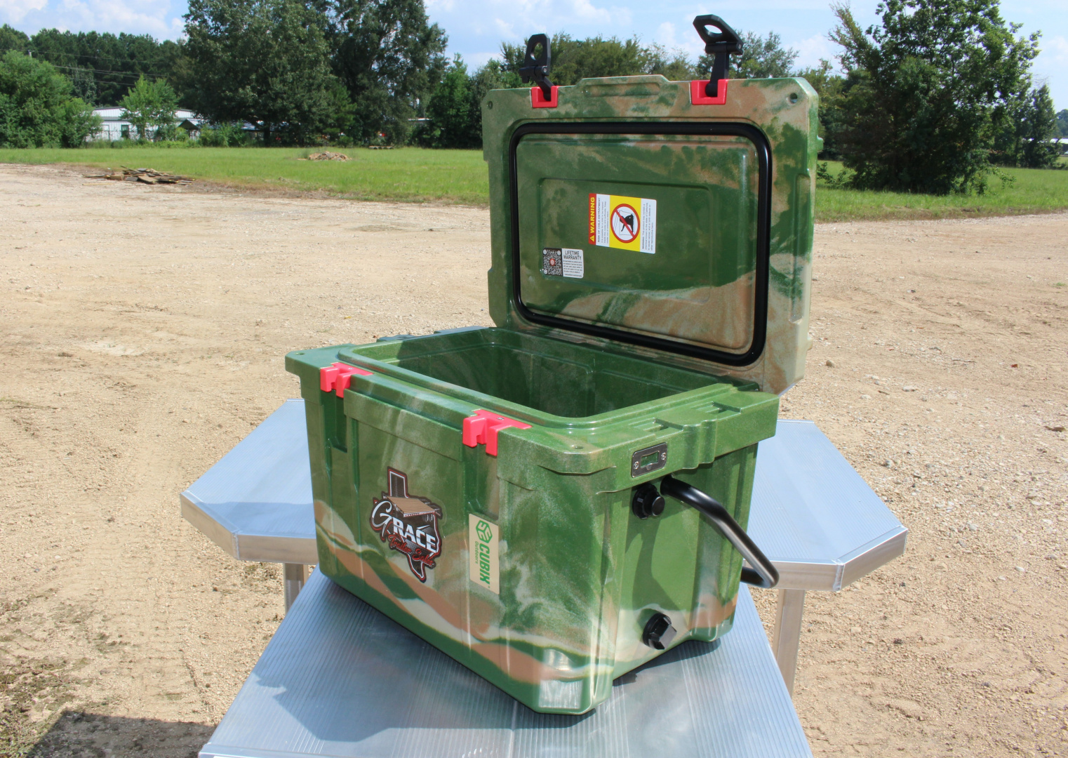 New 2025 Cubix Outdoors 20 Quart Rotomolded Cooler - Quadrax Accessories