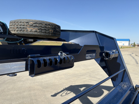 EWZ 102''X 36' EQUIPMENT HAULER GOOSE W/MAX RAMPS 17900LB GVW - Image 16