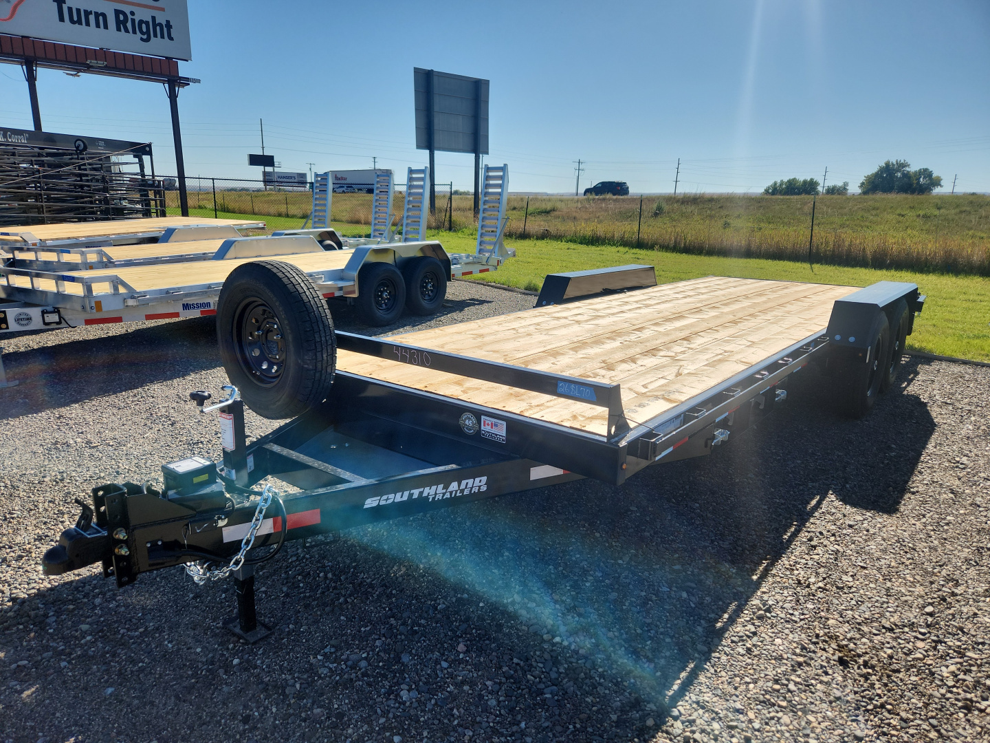 New 2026 Southland Trailers 82 X 20' BT LBAT HD Flatbed Trailer