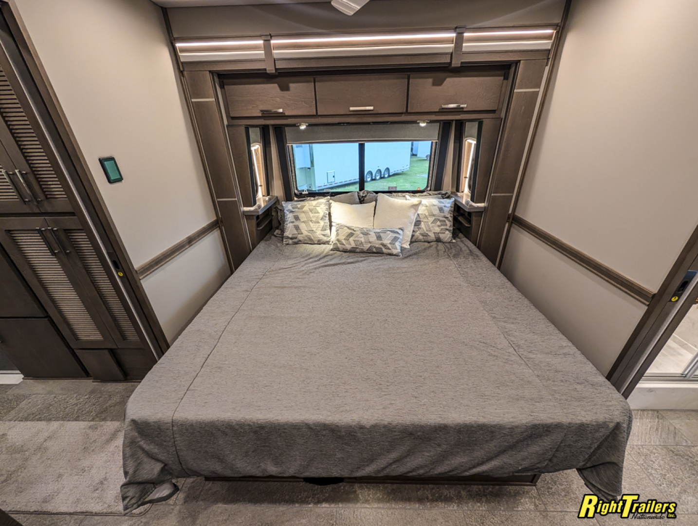 New 2026 Renegade RV Classic 45CME Motorhome With 1.5 Bathrooms