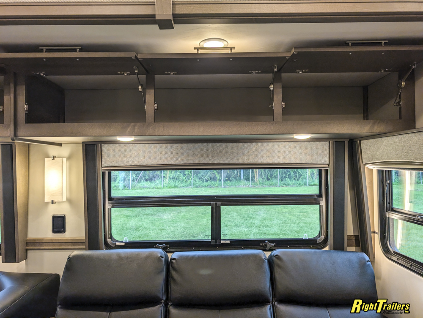 New 2026 Renegade RV Classic 45CME Motorhome With 1.5 Bathrooms