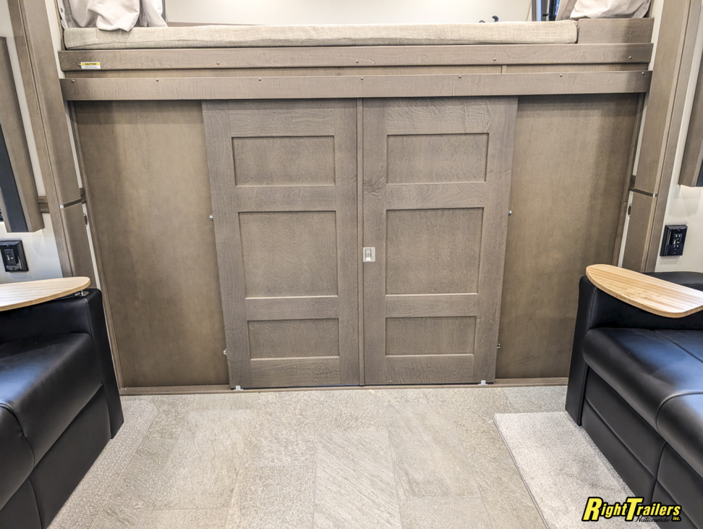 New 2026 Renegade RV Classic 45CME Motorhome With 1.5 Bathrooms