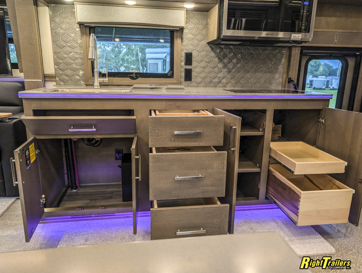 New 2026 Renegade RV Classic 45CME Motorhome With 1.5 Bathrooms