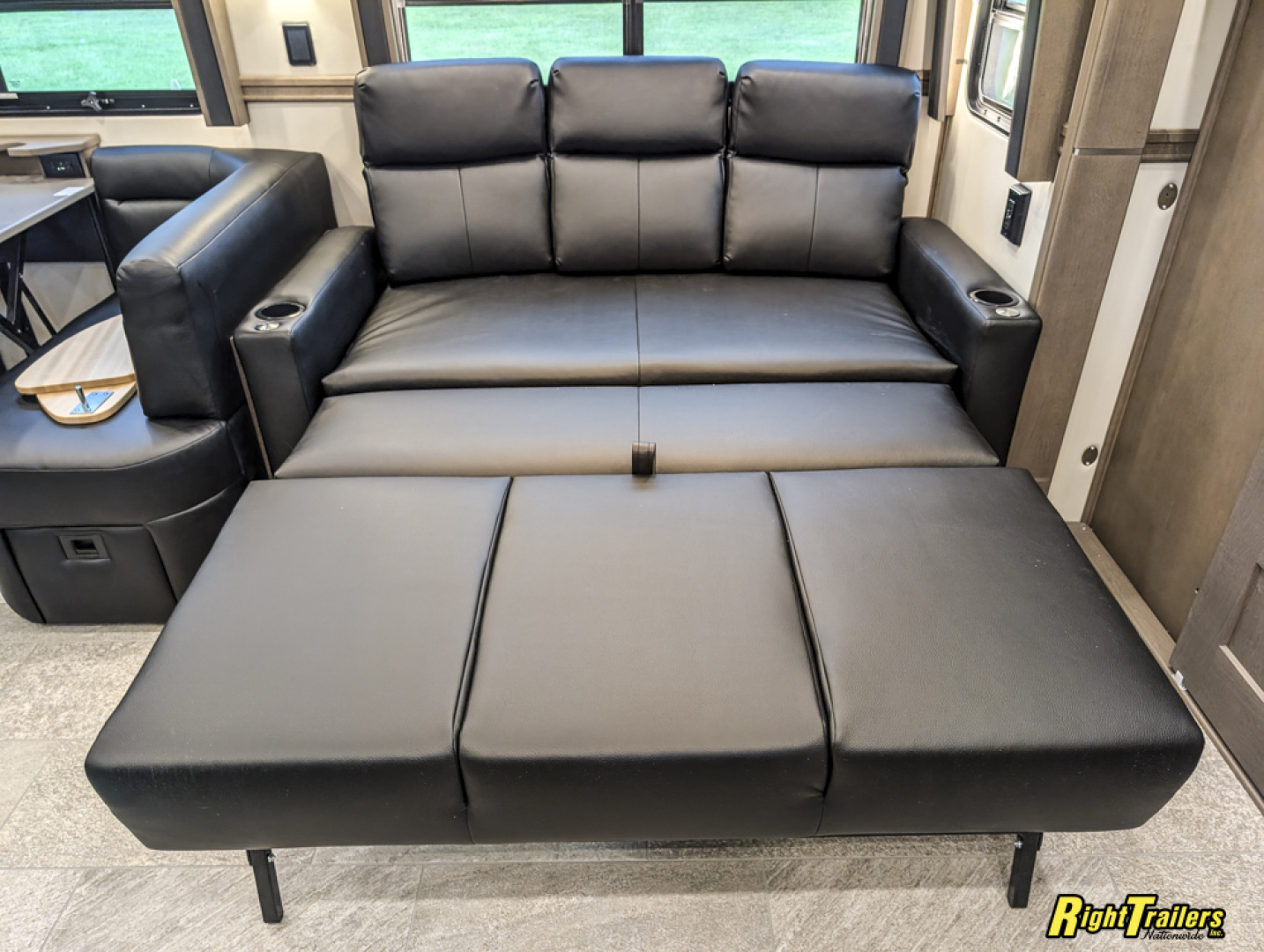 New 2026 Renegade RV Classic 45CME Motorhome With 1.5 Bathrooms