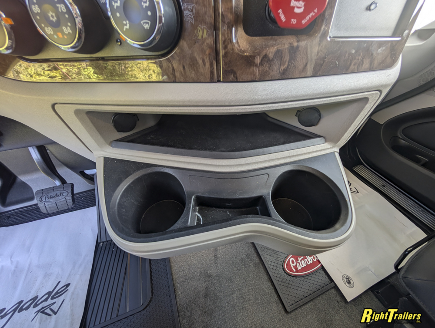 New 2026 Renegade RV Classic 45CME Motorhome With 1.5 Bathrooms