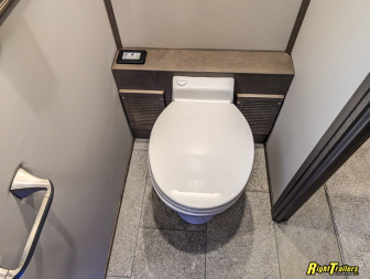 New 2026 Renegade RV Classic 45CME Motorhome With 1.5 Bathrooms