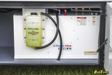 New 2026 Renegade RV Classic 45CME Motorhome With 1.5 Bathrooms