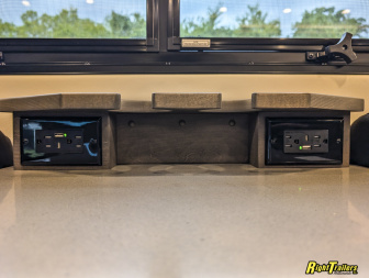 New 2026 Renegade RV Classic 45CME Motorhome With 1.5 Bathrooms