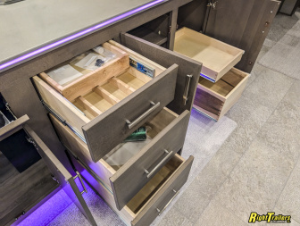 New 2026 Renegade RV Classic 45CME Motorhome With 1.5 Bathrooms