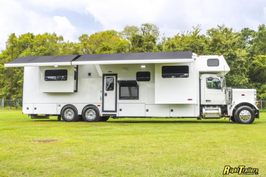 New 2026 Renegade RV Classic 45CME Motorhome With 1.5 Bathrooms
