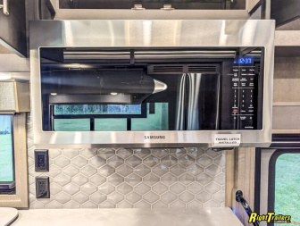 New 2026 Renegade RV Classic 45CME Motorhome With 1.5 Bathrooms