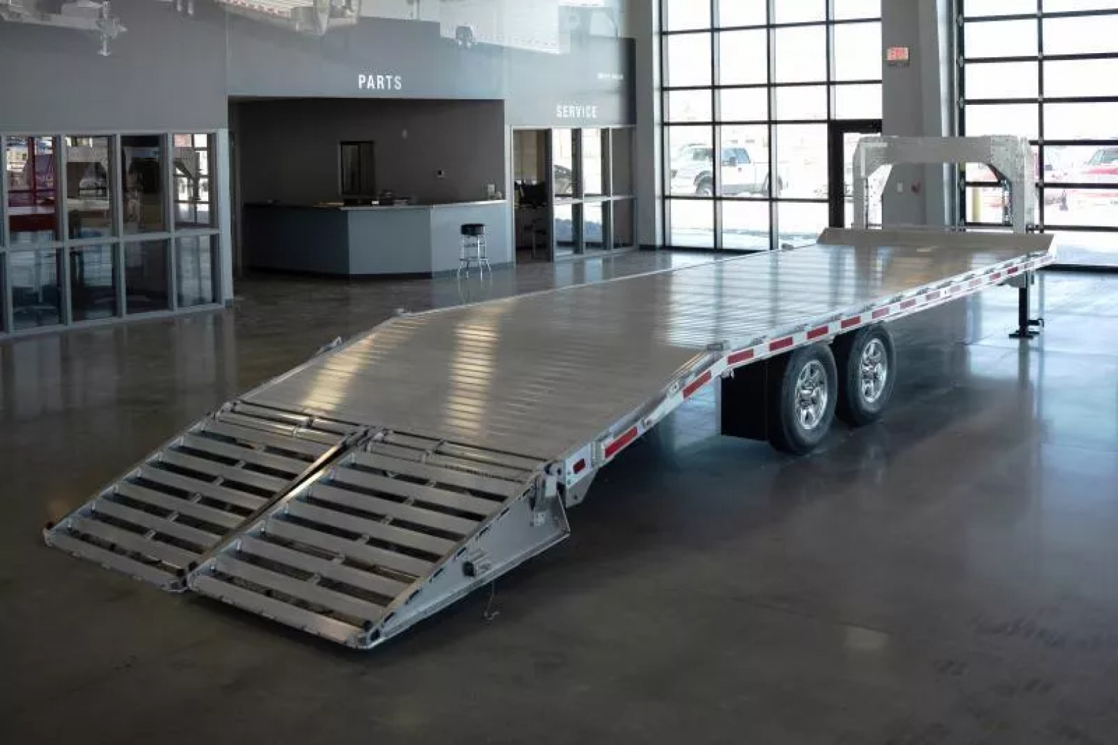 New 2025 EBY 8.5X25 15.9K Deckover Trailer