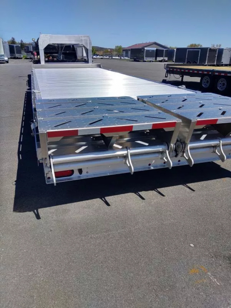 New 2025 EBY 8.5X25 15.9K Deckover Trailer