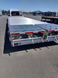 New 2025 EBY 8.5X25 15.9K Deckover Trailer