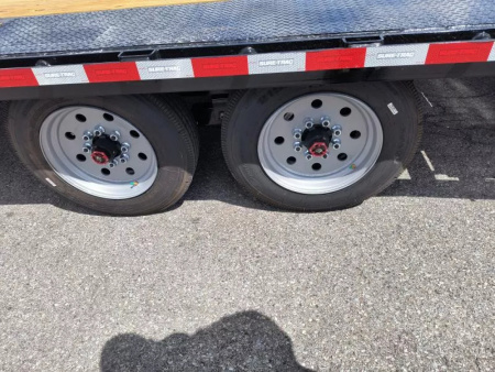 New 2026 Sure-Trac 8.5X25 17.6K GN Deckover Trailer