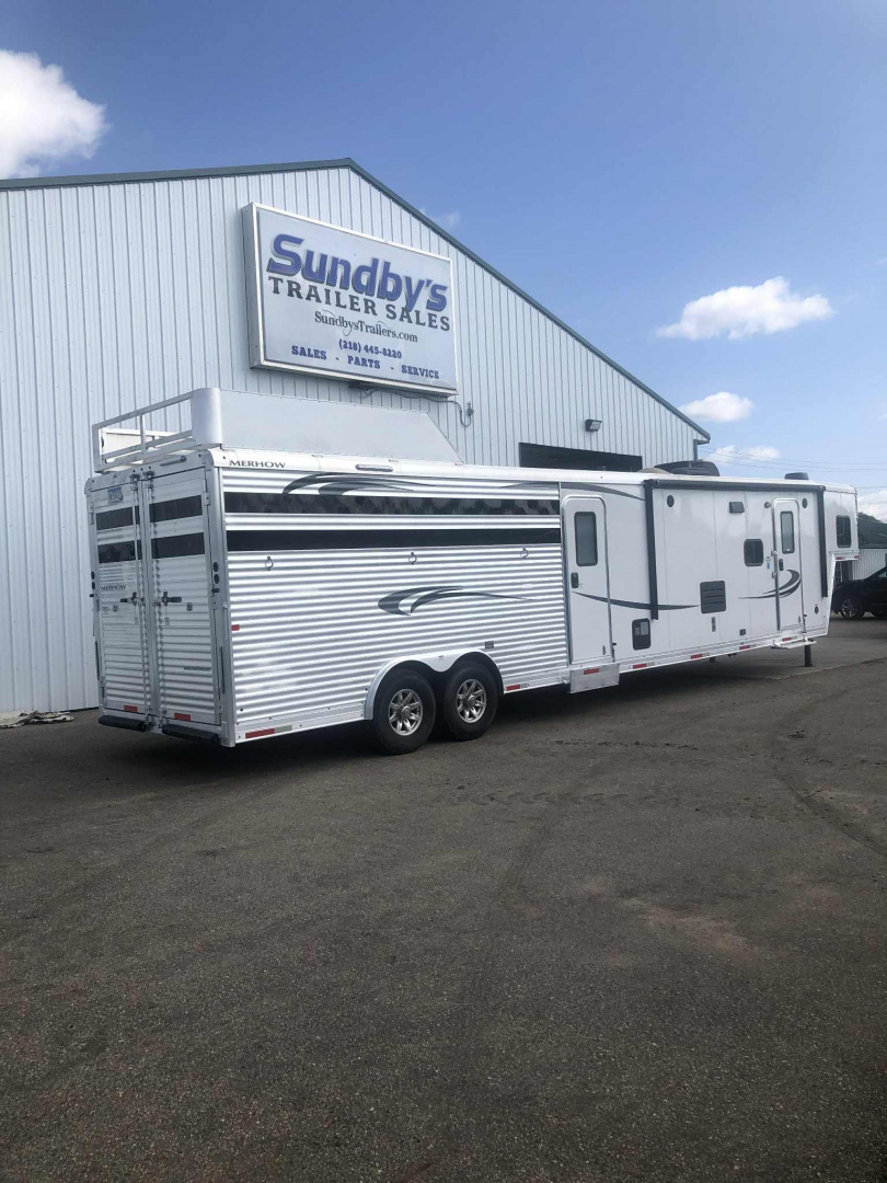 Used 2020 Merhow Stock Combo Living Quarter