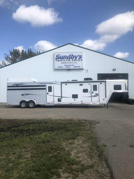 Used 2020 Merhow Stock Combo Living Quarter