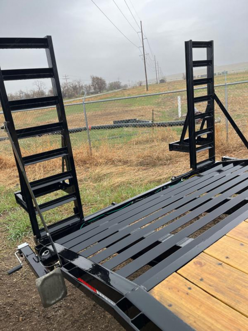 New 2024 Top Hat Trailers W6 Deckover Trailer
