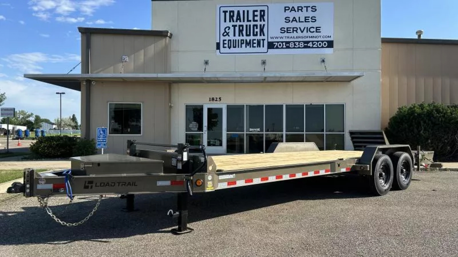 New 2026 Load Trail CB16 83x24 Tandem 8K (CB8324082)  Car Hauler