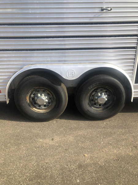 Used 2000 Barrett 3H Stock Combo Living Quarter