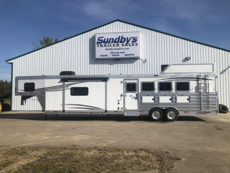 New 2026 Merhow 4H 16'SW Living Quarter