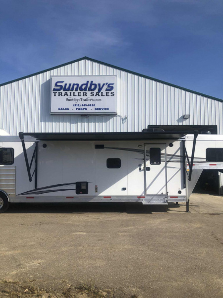 New 2026 Merhow 4H 16'SW Living Quarter