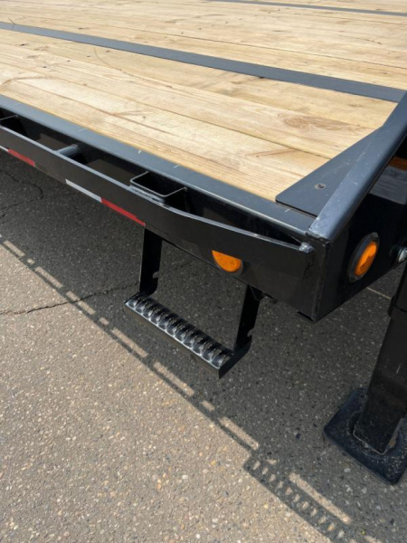 New 2027 PJ Trailers 102" x 40' LD Flatbed Trailer
