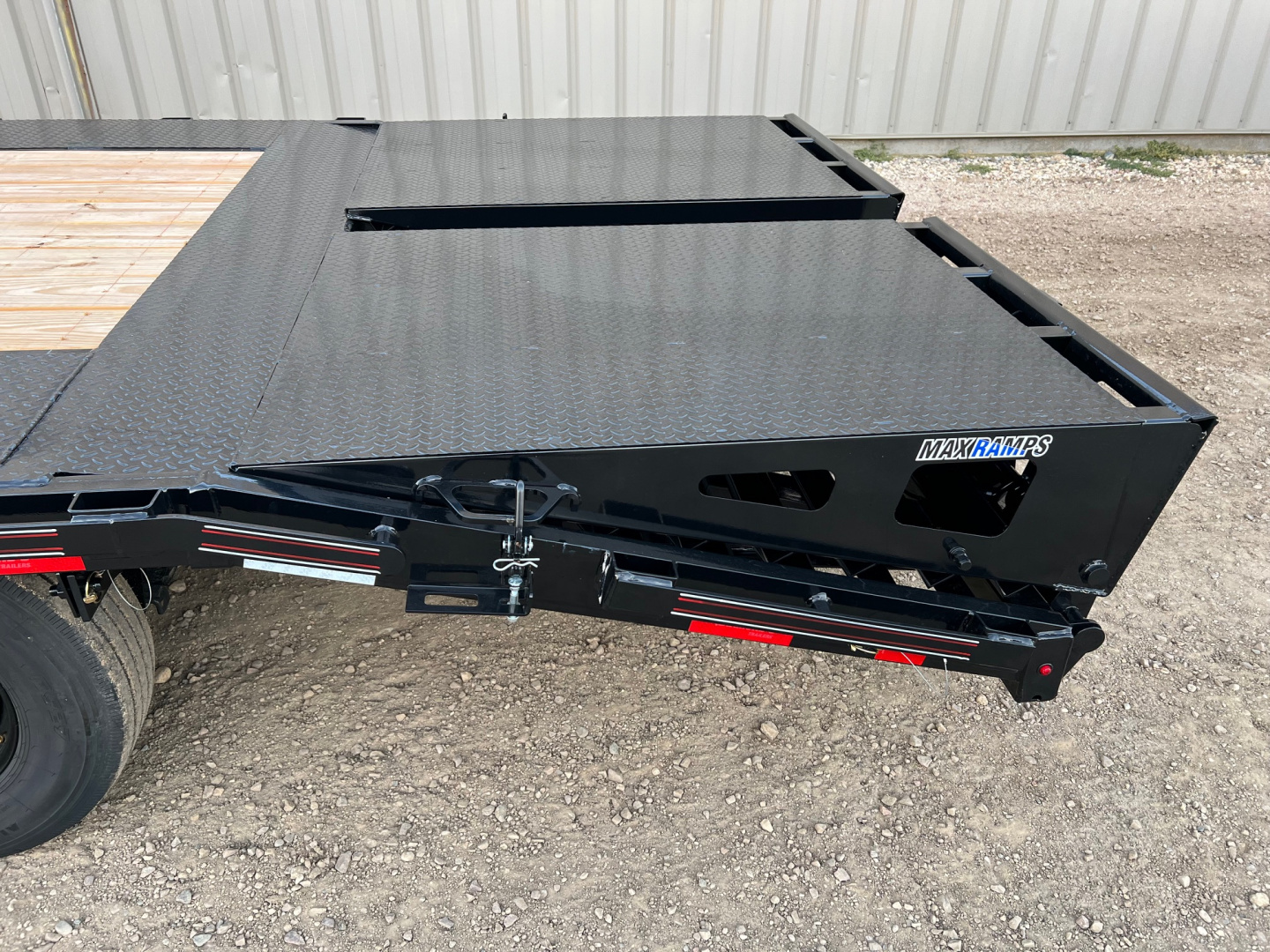 New 2026 Diamond C Trailers 25' FMAX207 Gooseneck Flatbed Trailer