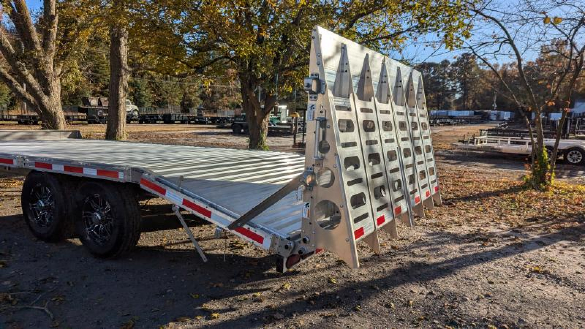 Equipment Flatbed Trailer photo 3