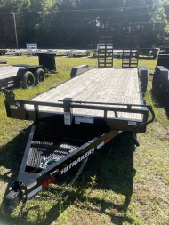 New 2025 PJ Trailers cc Equipment Trailer