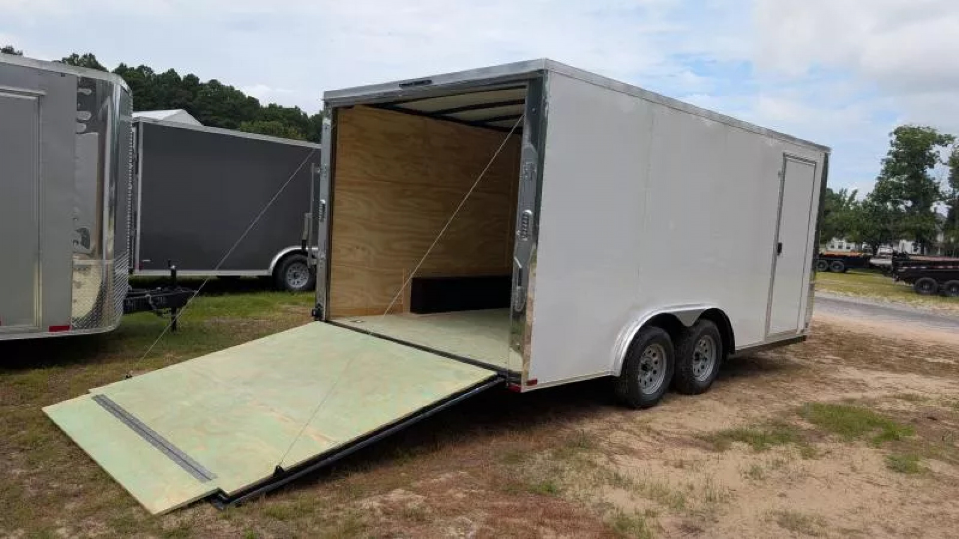 New 2025 Arising 8.5 x16 white 7k Cargo / Enclosed Trailer23681