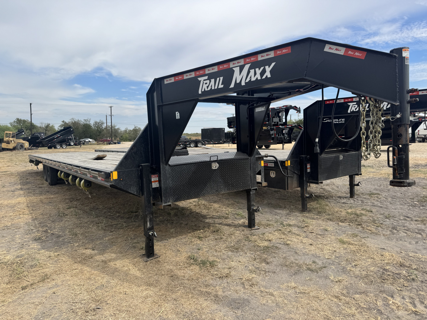 Used 2024 Trail Maxx SD210S-40 Deckover Trailer