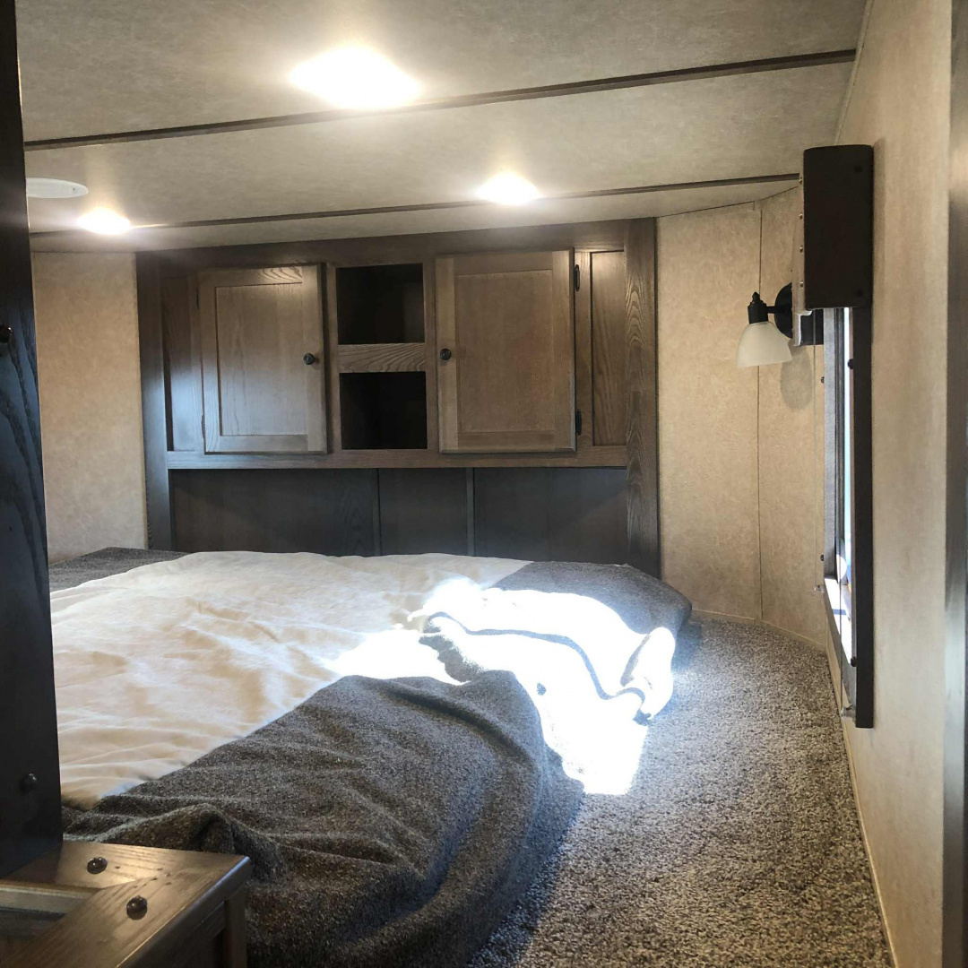 Used 2024 Lakota Charger Stock Combo Horse Trailer