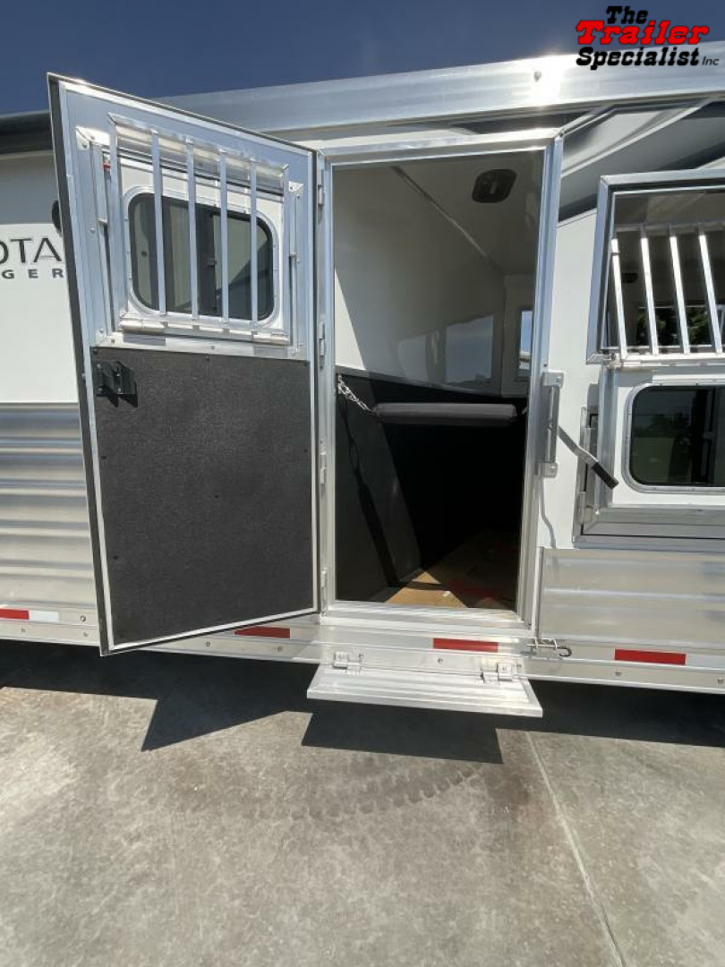 New 2024 Lakota CHARGER 4H GN LQ Horse Trailer