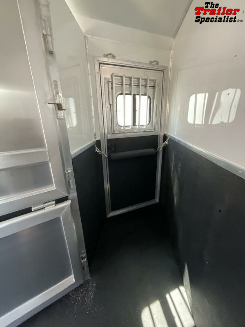 New 2024 Lakota CHARGER 4H GN LQ Horse Trailer