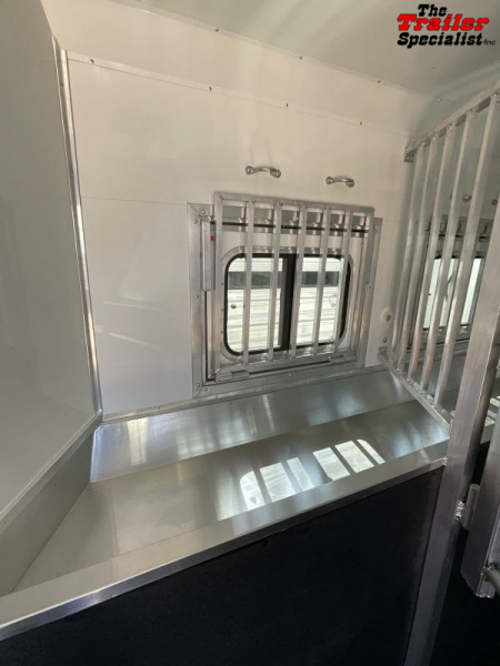 New 2024 Lakota CHARGER 4H GN LQ Horse Trailer