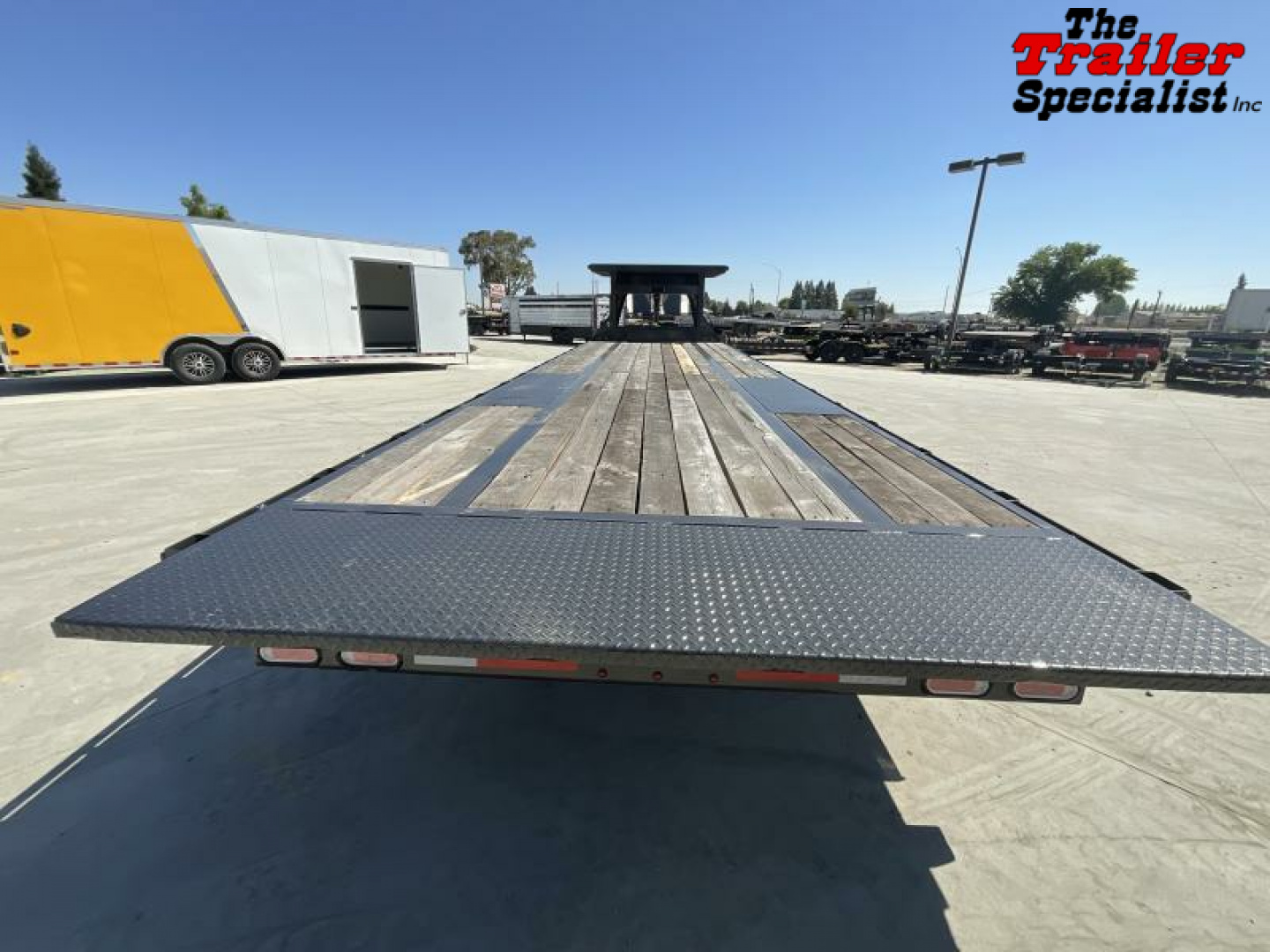 New 2024 Diamond C Trailers 8.5FT X 30FT 18K GVW Flatbed Trailer