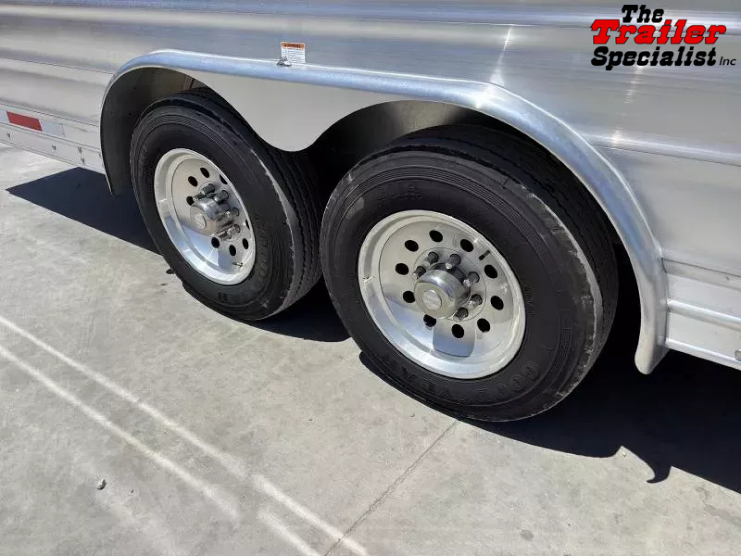 New 2026 Lakota CHARGER STOCK LQ Horse Trailer