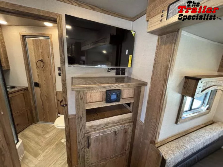 New 2026 Lakota CHARGER STOCK LQ Horse Trailer