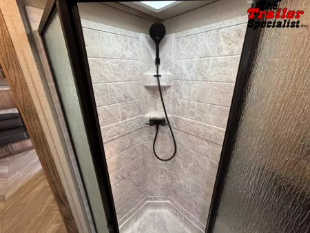 New 2026 Lakota CHARGER STOCK LQ Horse Trailer