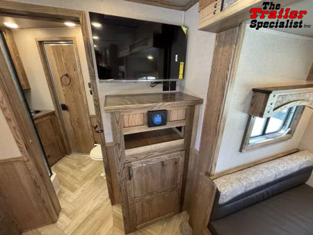 New 2026 Lakota CHARGER STOCK LQ Horse Trailer