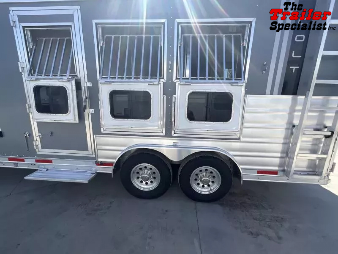 New 2026 Lakota COLT 13FT LQ 3H SLANT GN Horse Trailer