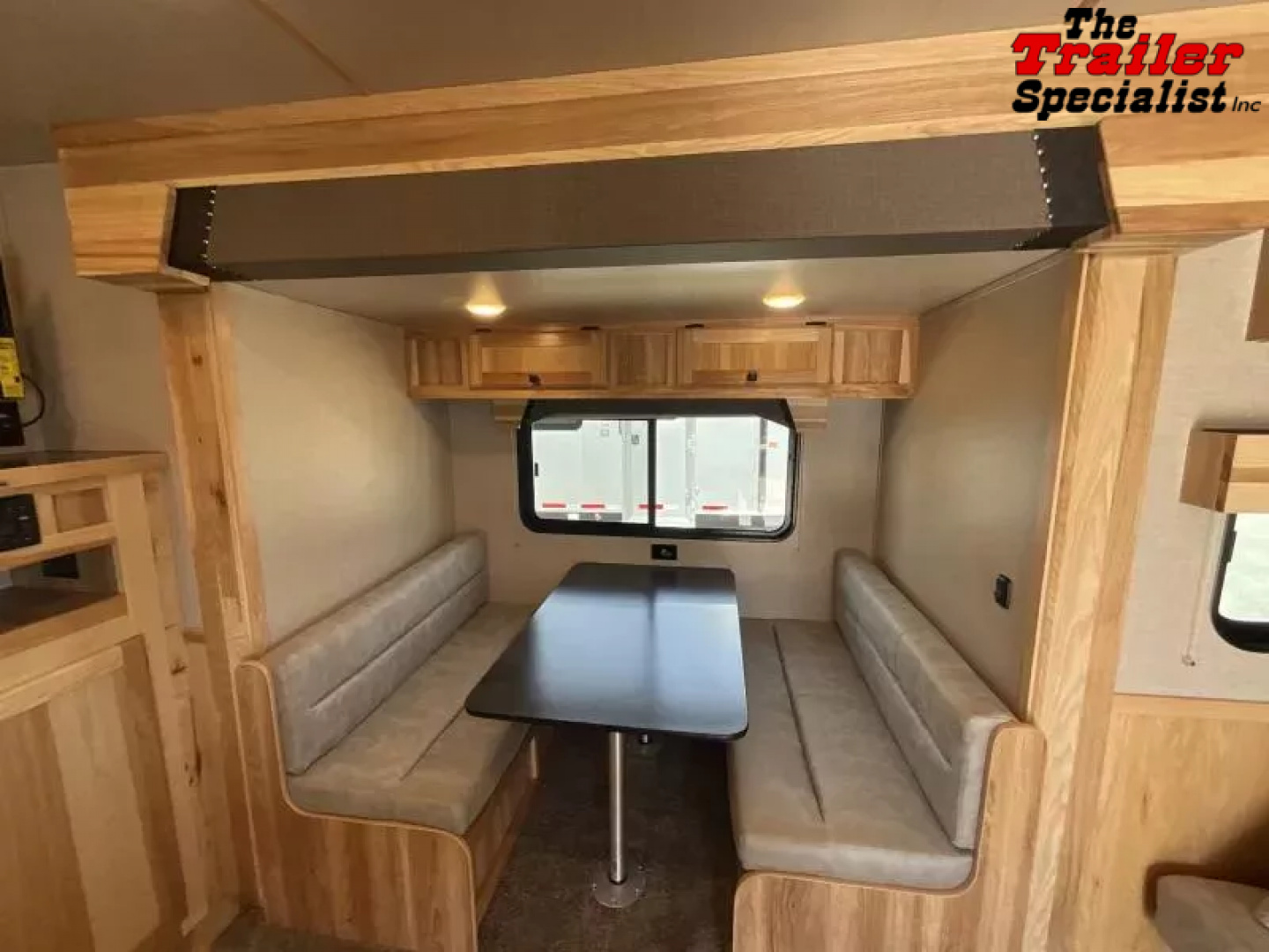 New 2026 Lakota COLT 13FT LQ 3H SLANT GN Horse Trailer