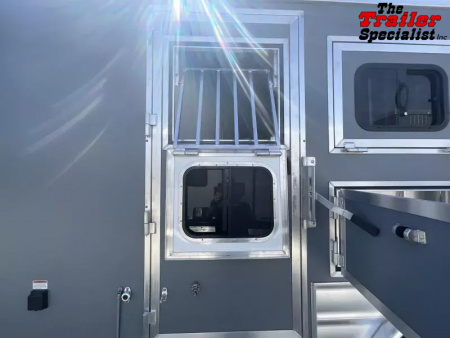 New 2026 Lakota COLT 13FT LQ 3H SLANT GN Horse Trailer