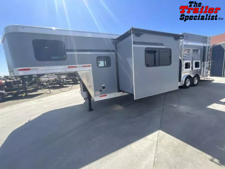 New 2026 Lakota COLT 13FT LQ 3H SLANT GN Horse Trailer